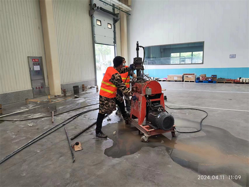 汤旺河厂房地面下沉塌陷注浆加固施工